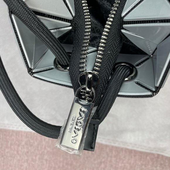 Brand new Issey Miyake silver knotted tofu sling bag. - Picture 7 of 10